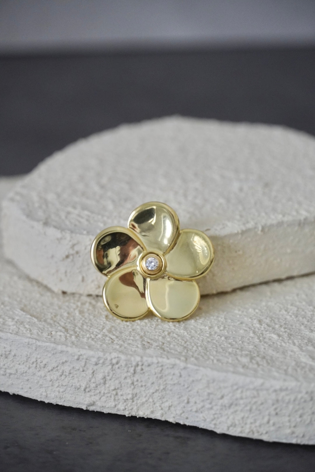 IT Flower Pendant
