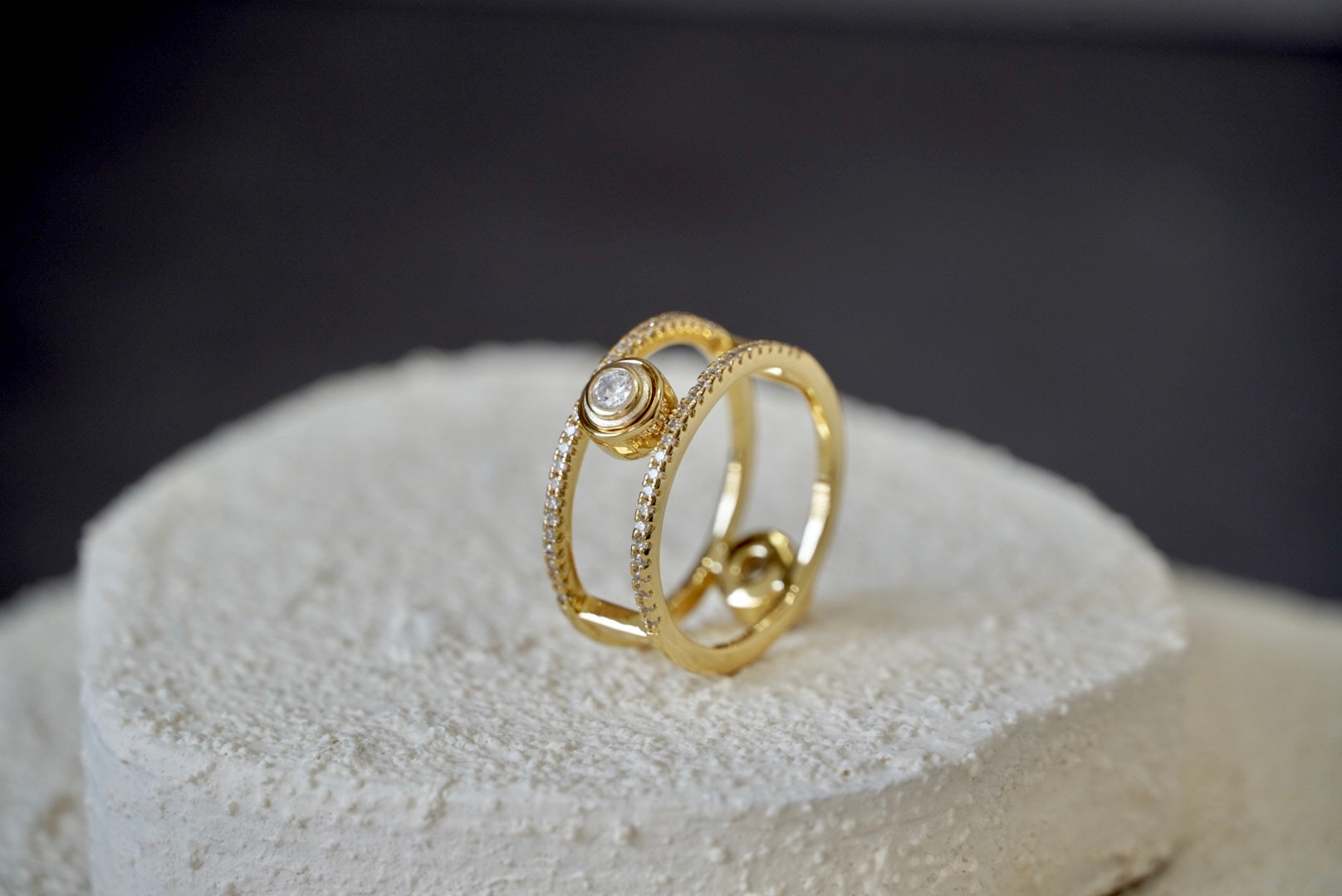 IT Two Face Ring